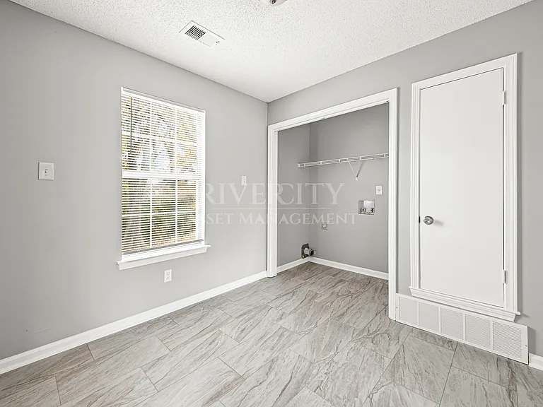 2516 Wellons Ave — Photo 10