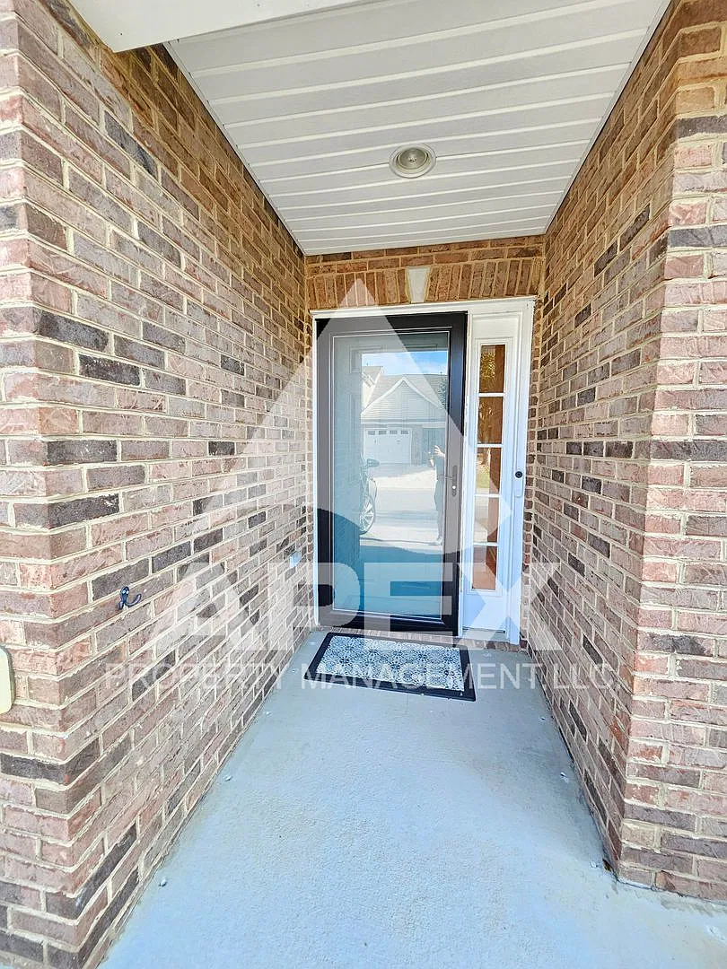 Spacious Single Level 2 Bd - 2 Ba Condo w/ Garage & Sunroom off Schaad Rd! — Photo 3