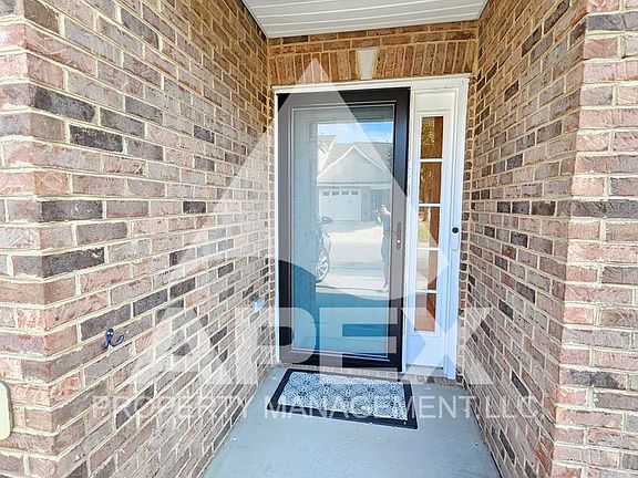 3rd image of 6764 La Christa Way