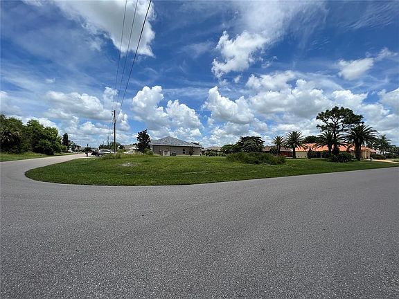 5th image of 2342 Prague Ln