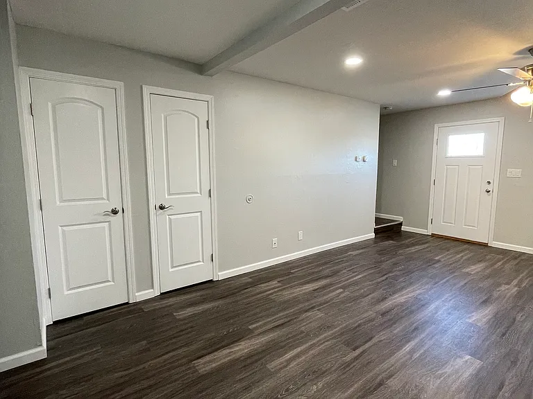 1063 Bluebell Dr #4 — Photo 6