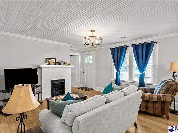 4th image of 311 Green St