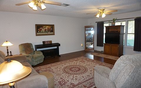 4th image of 10245 229th Ln