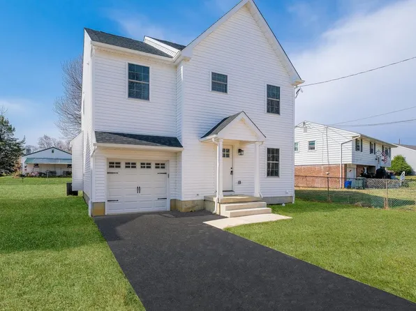 108 Patterson Rd, Aston, PA 19014