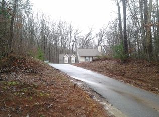 110 S Hickory Ln, Cleveland, GA 30528