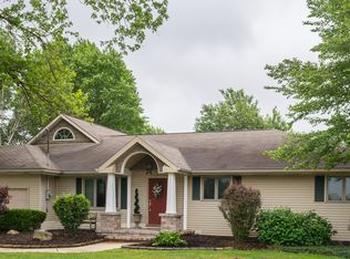 4786 Greenville Rd, Farmdale, OH 44417