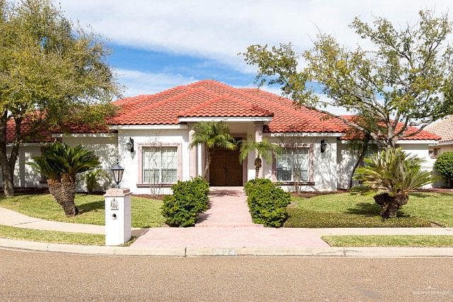 1st image of 124 Canary Ave