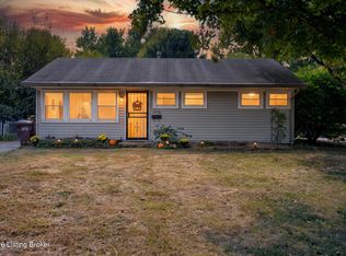 1412 Mark Trail Rd, Lyndon, KY 40242