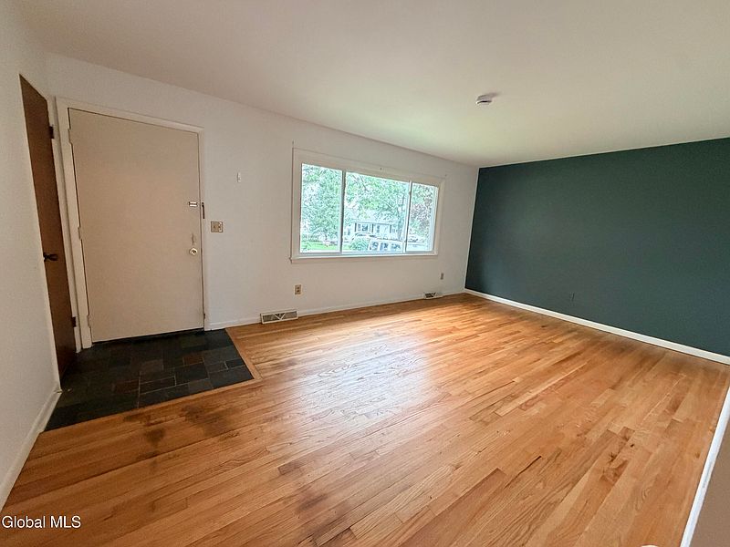 3rd image of 11 Pershing Drive