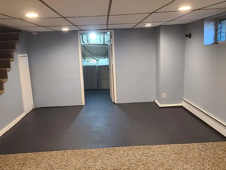 39 W Manoa Rd — Photo 25