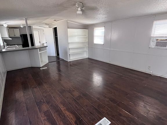 2nd image of 7100 Airline Rd #533