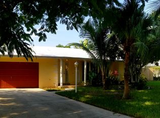 2041 Bonnie St, Boca Raton, FL 33486