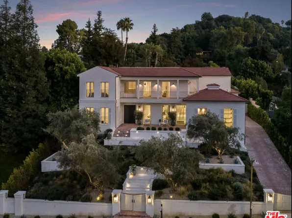 15620 Woodvale Rd, Encino, CA 91436