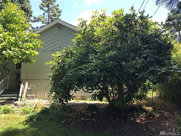 3rd image of 12044 14th Ave NE
