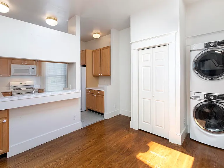 2754 Pierce St #7 — Photo 14