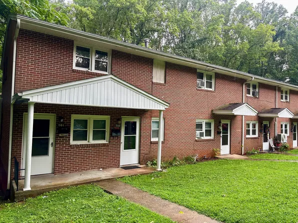 703 F St, Martinsville, VA 24112