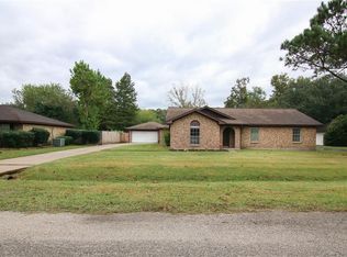 5608 Longshadow Dr, Dickinson, TX 77539