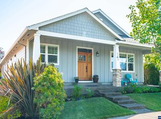 1703 Wood Duck St, Silverton, OR 97381