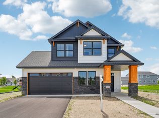 1152X Lakewood Dr NE, Albertville, MN 55301