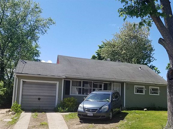 3rd image of 208 Westwood Dr