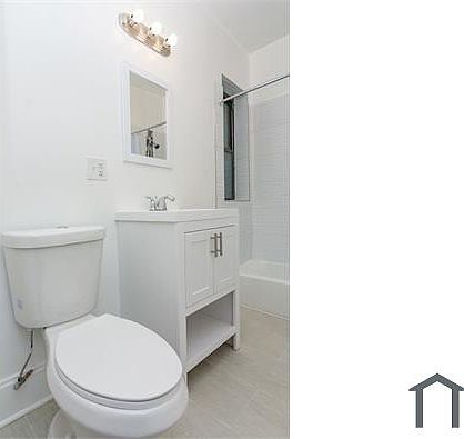 2nd image of 7656 S Kingston Ave #2520
