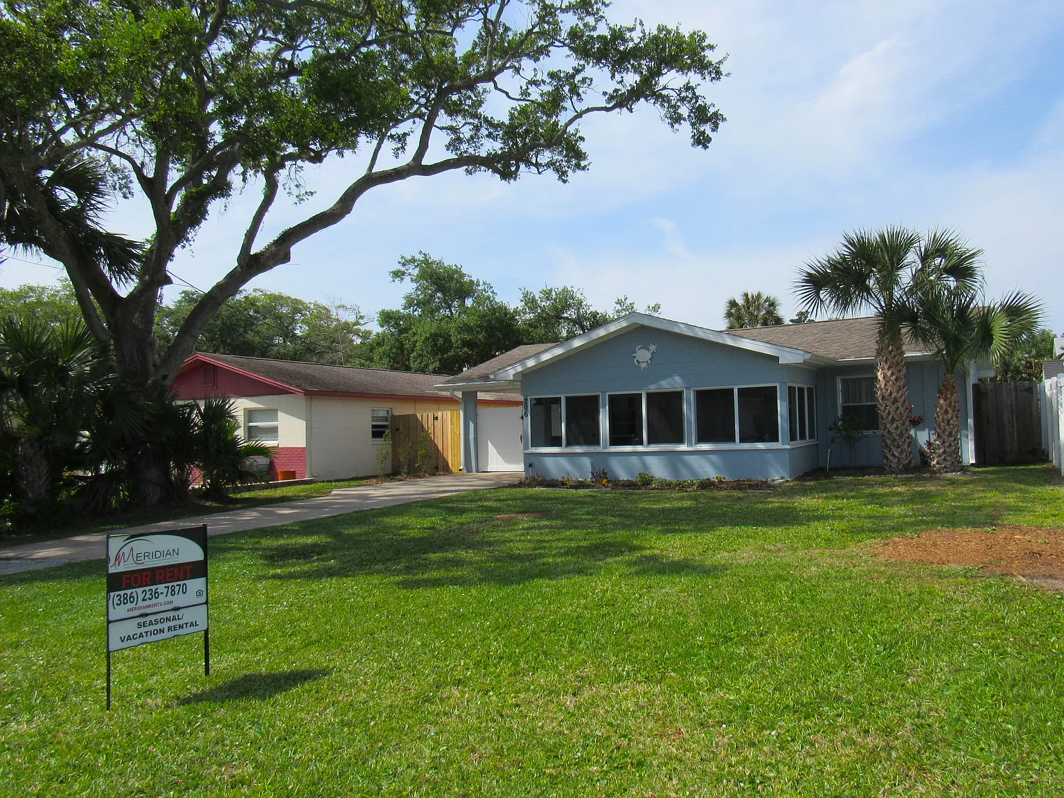 Furnished - Beachside Nsb, 2 Bed, 2 Bath W/ Pool And Fenced Yard — Photo 1