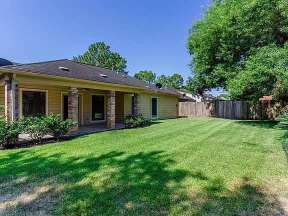 5th image of 20222 Pittsford Dr