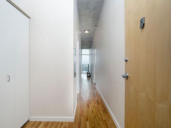 3rd image of 1620 S Michigan Ave Unit 916