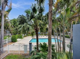 4600 SW 67th Ave, Miami, FL