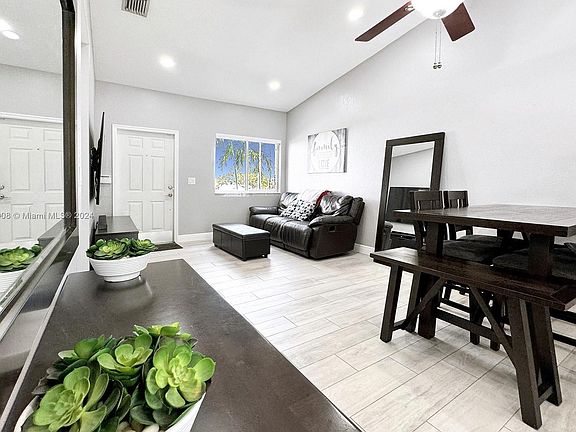 5th image of 7910 NW 7th St APT 203
