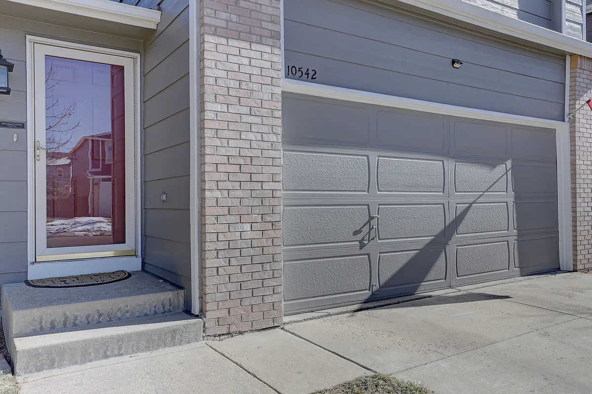 Building Photo - 10542 Hyacinth St
