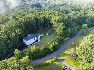 3 Boulder Creek Rd, Newtown, CT 06470