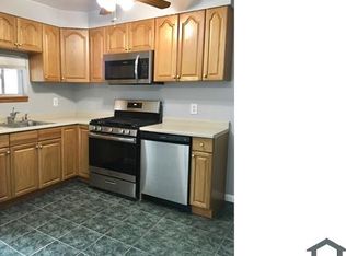 364 Grovethorn Rd, Baltimore, MD 21220