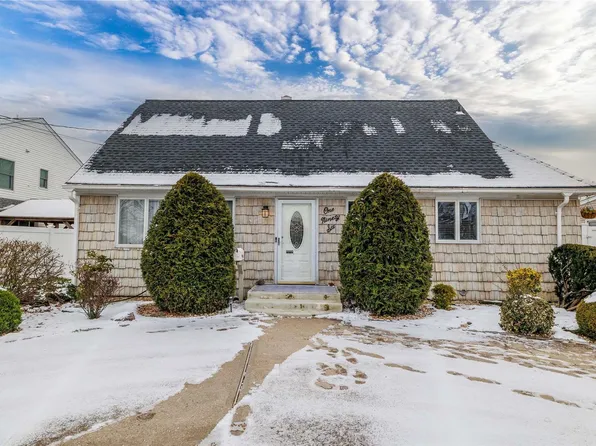 196 Byrd Street, Oceanside, NY 11572