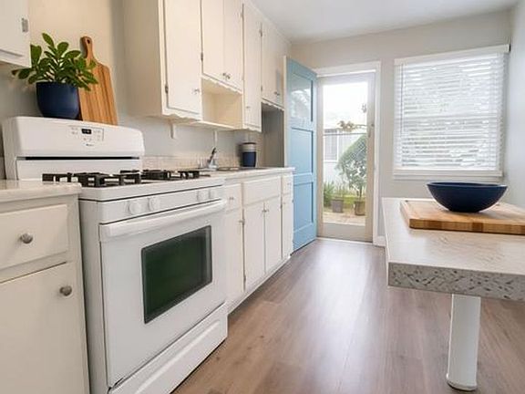 2nd image of 445 W 15th St APT 2
