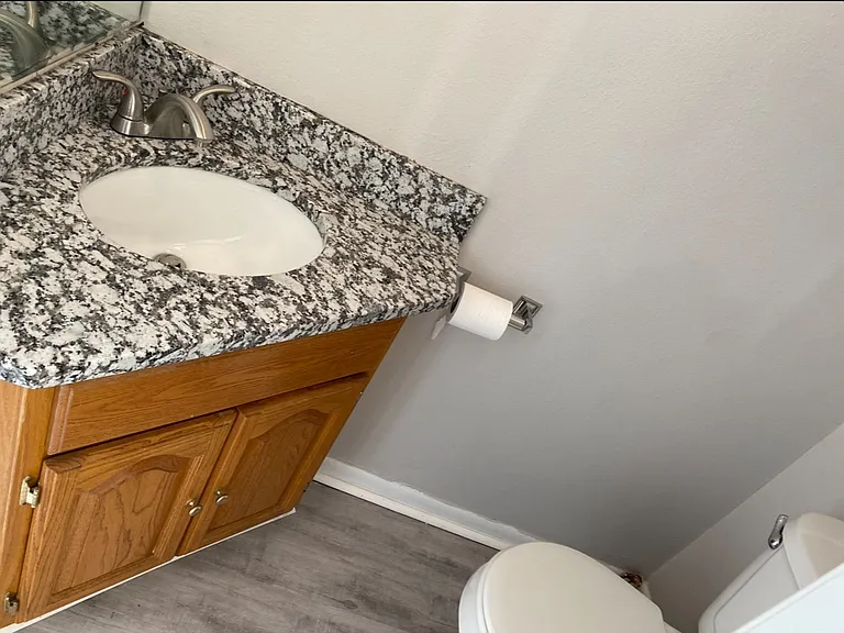 24 Victory Ln #3 — Photo 2