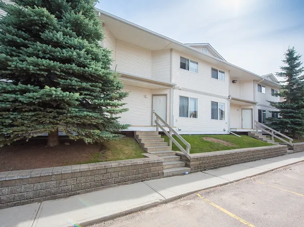 610 King St, Spruce Grove, AB T7X 4J9