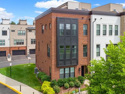 1741 McKenna Point Dr Unit 2701, McLean, VA, 22102