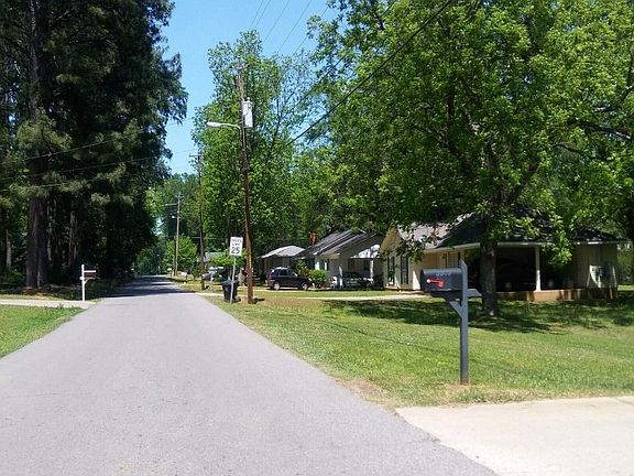 5th image of 3807 1st Ave