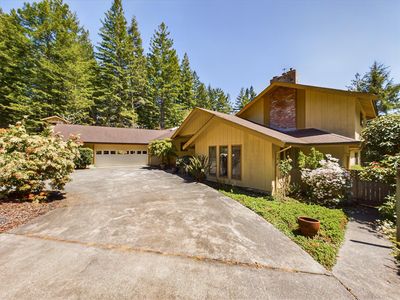 2913 Greenwood Heights Dr, Kneeland, CA, 95549