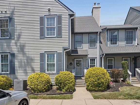 2nd image of 716 Westfield Dr