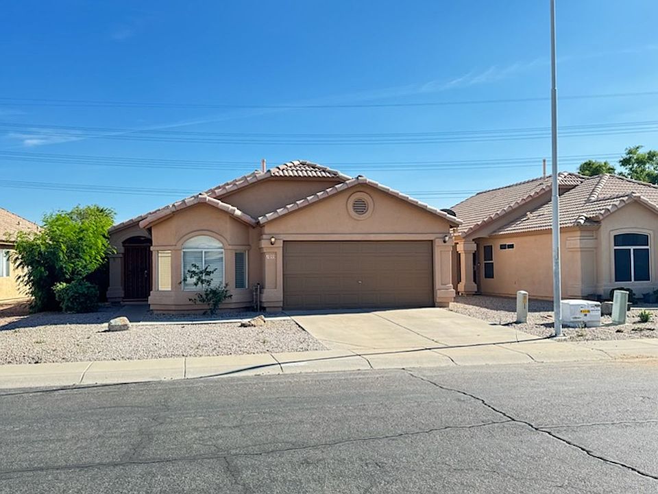 1st image of 1055 W Dava Dr