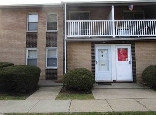 78 Artist Lake Dr, Middle Island, NY 11953
