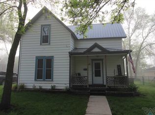 326 N Broadway St, Canton, SD 57013