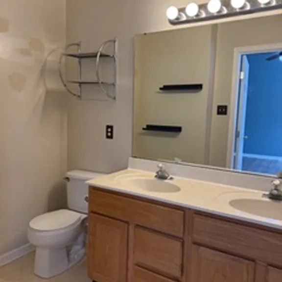 13 Barclay Dr — Photo 7