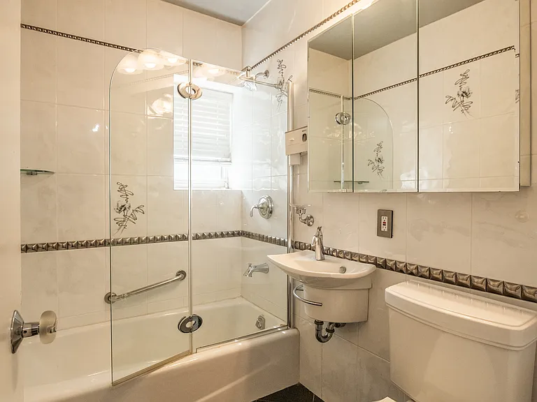 1575 Center Ave #2C — Photo 6