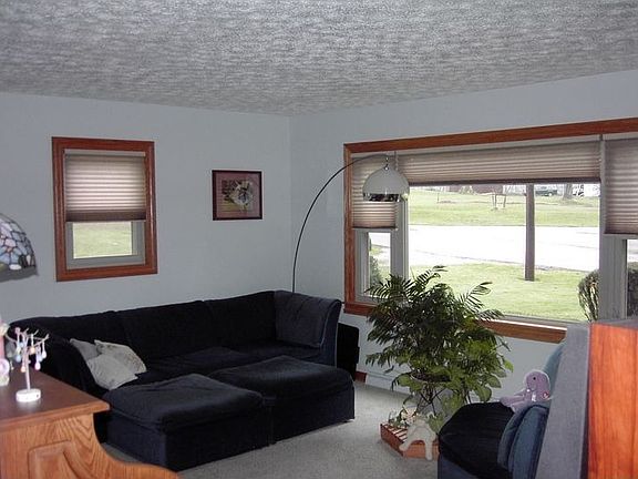 5th image of 3867 Stump Ave SW