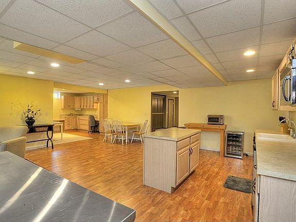 4th image of 3321 Buckhaven Dr