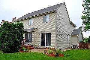3rd image of 1489 Beaumont Cir