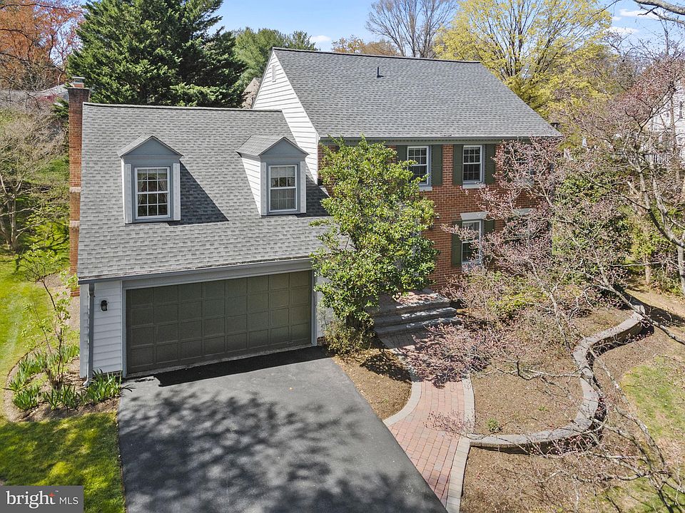 1st image of 2704 Berryland Dr